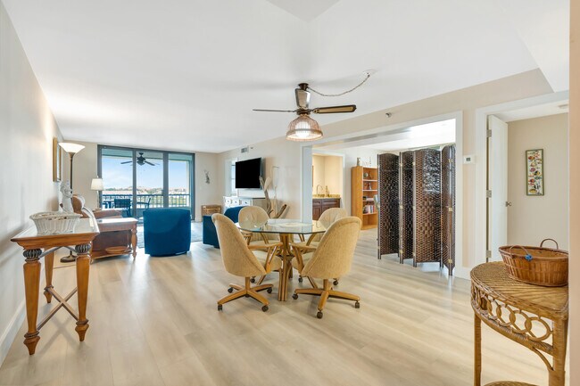 Building Photo - 1648 Jupiter Cove Dr