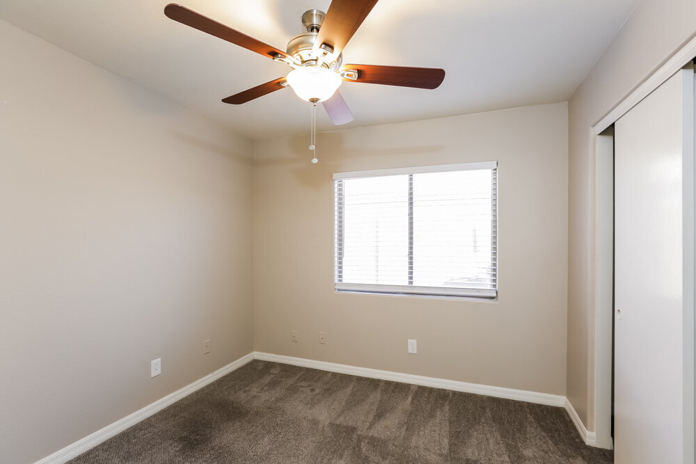 Building Photo - 438 N Opal