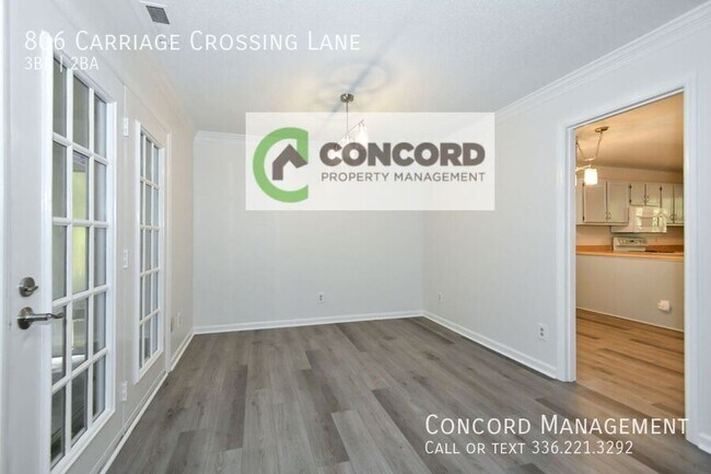 Building Photo - 806 Carriage Crossing Ln