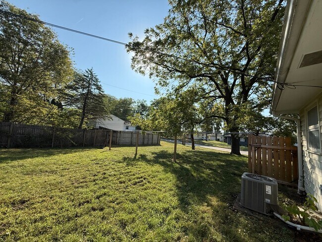 Building Photo - 1428 Keokuk St