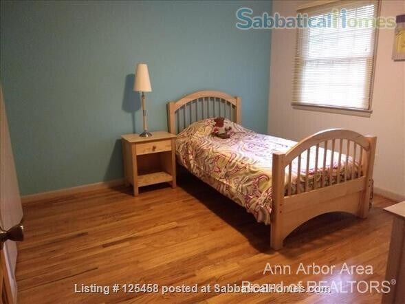 Building Photo - 3531 Windemere Dr