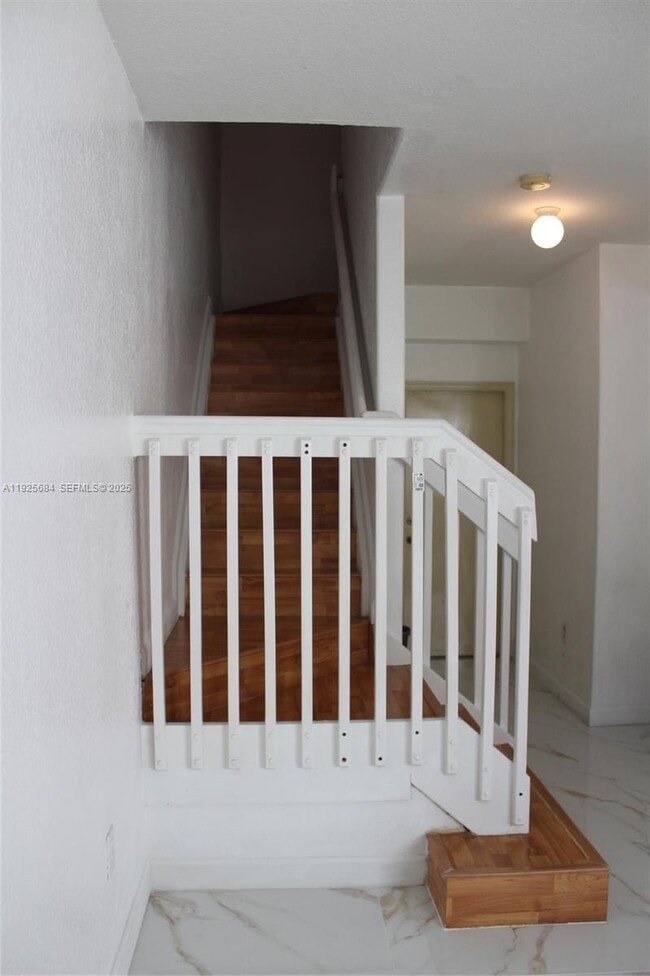 Building Photo - 3433 SW 171st Terrace