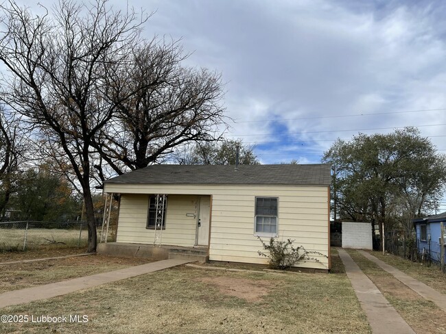 Building Photo - 2912 Emory St
