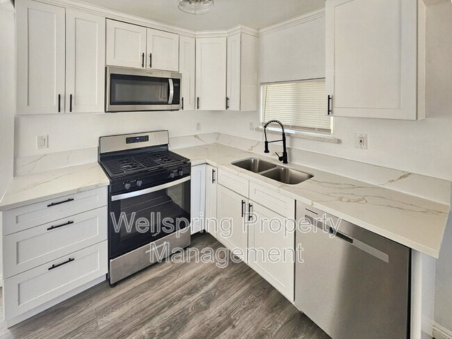 Building Photo - 327 W Haloid Ave