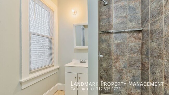 Building Photo - 2625 W 21st Pl