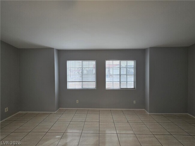 Building Photo - 5843 Berry Hill Ln