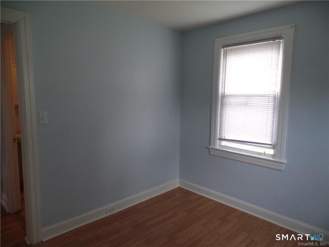 Building Photo - 110 Knowlton St