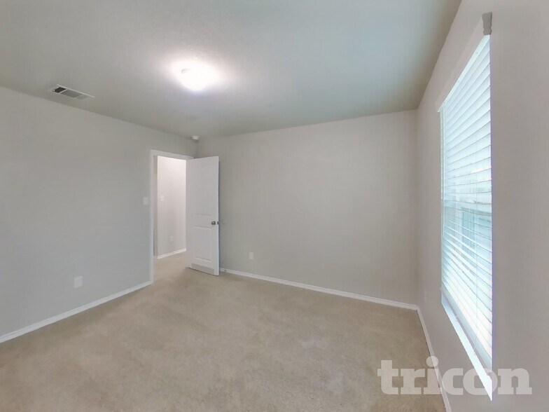 Building Photo - 8902 Lamus Wheel