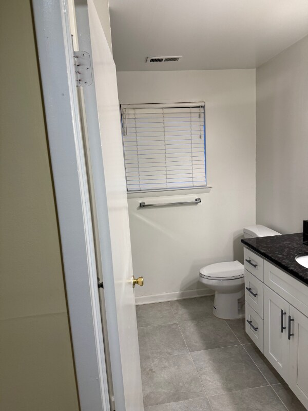 Building Photo - 2702A Sussex Ct