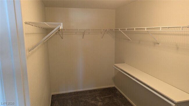 Building Photo - 2291 W Horizon Ridge Pkwy