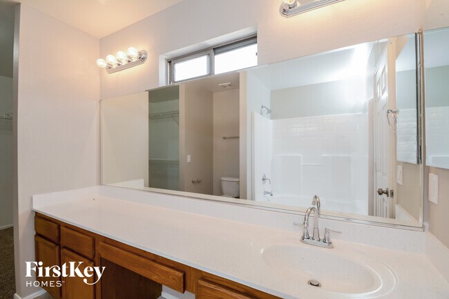 Building Photo - 3131 W Jessica Ln