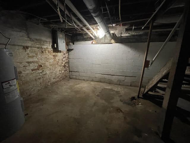 Building Photo - 317 Studebaker St