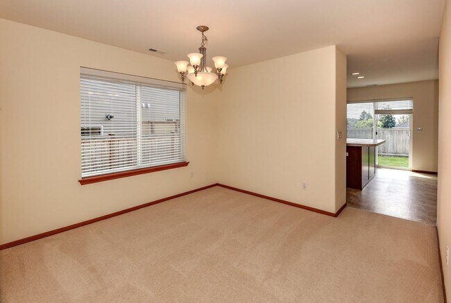 Building Photo - Spacious 4-Bedroom DuPont Home with AC