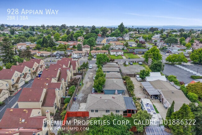 Building Photo - 928 Appian Way