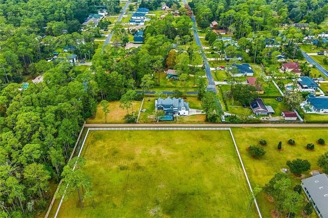 Building Photo - 14728 Henson Rd