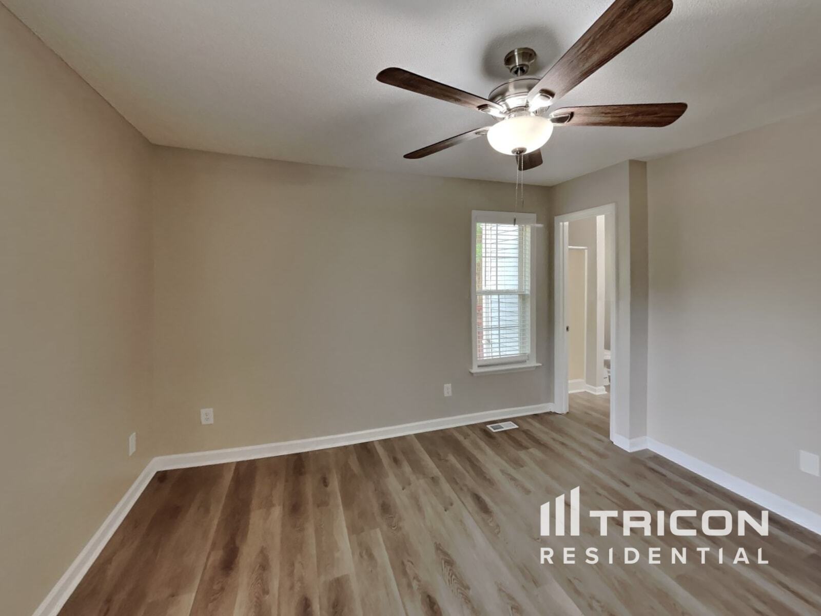 Building Photo - 1219 Azalea Dr