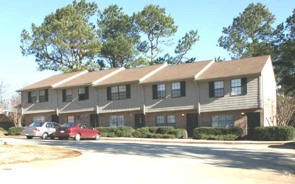 Primary Photo - 5 Townhouse Type Apartments