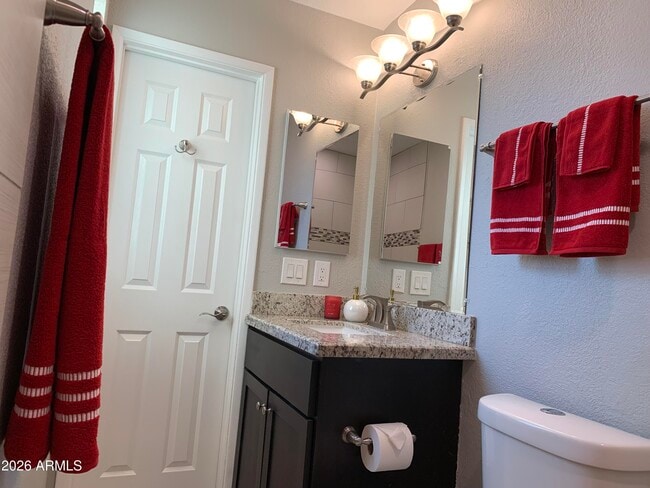 Building Photo - 7001 E Loma Land Dr