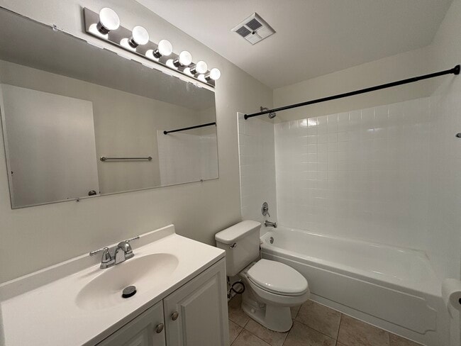 Building Photo - 236 Whidah Ct