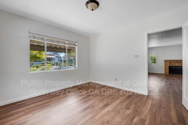 Building Photo - 1536 Madrona Ave
