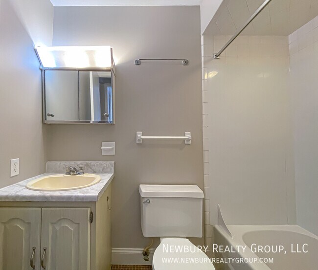 Idyllic 1Bedroom Retreat Tranquil Countr... 19 Sunbury Estates Butler PA 16001 Apartment