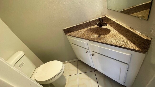 Building Photo - 5922 Cinnamon Creek Cir