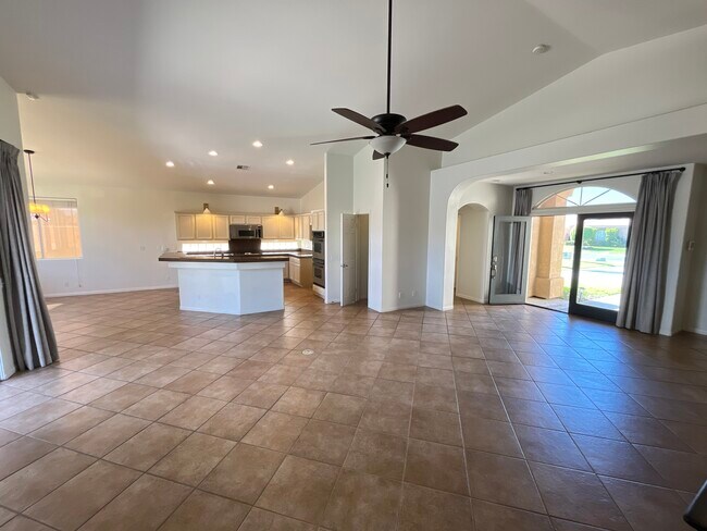 Building Photo - 78270 Calico Glen Dr