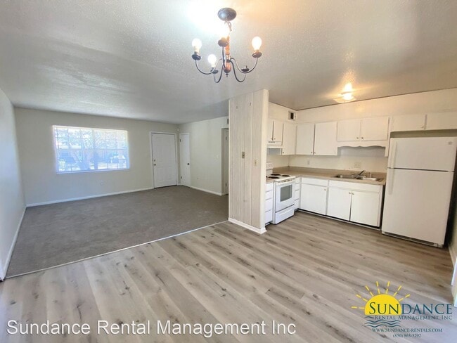 Building Photo - 3 br, 1.5 bath House - 11 Berwick Circle