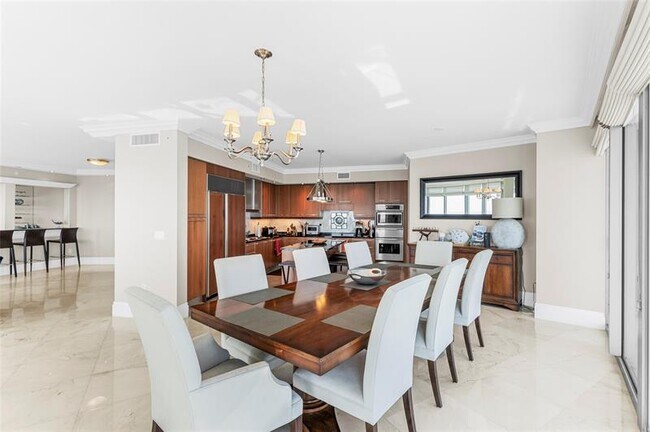 Building Photo - 3101 S Ocean Dr