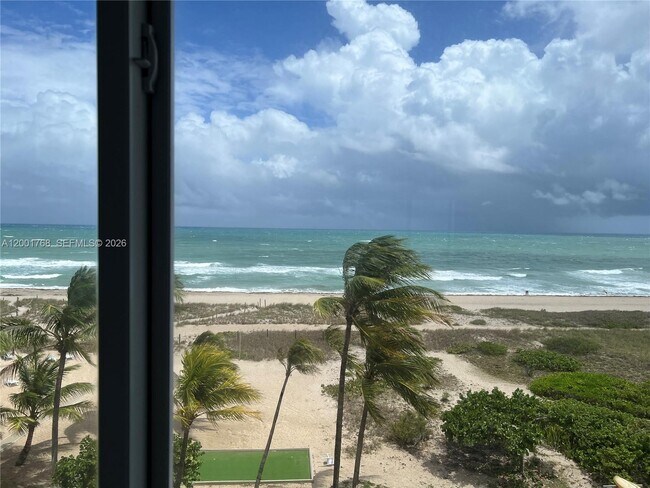 Building Photo - 710 N Ocean Blvd