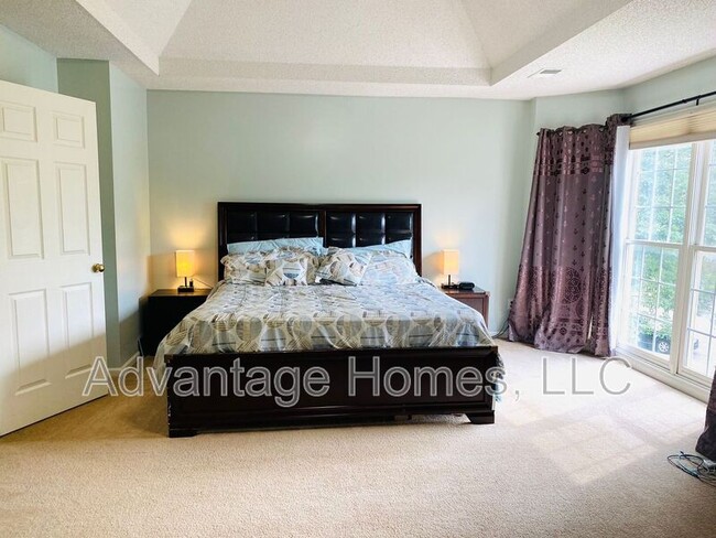 Building Photo - 14117 Parkhill Ln