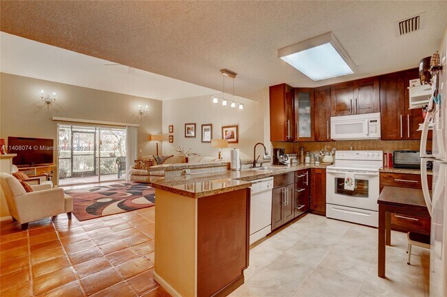 Building Photo - 662 Woodgate Ln