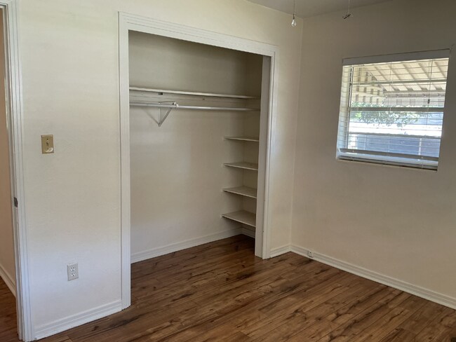 Building Photo - Spacious 3-Bed Home in Cleveland Heights