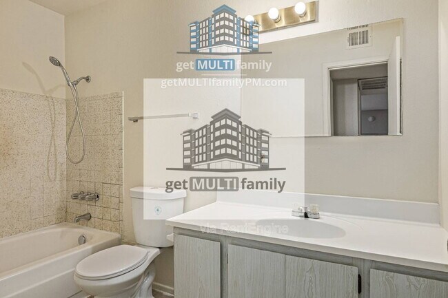 Building Photo - 1111 E Butler Dr