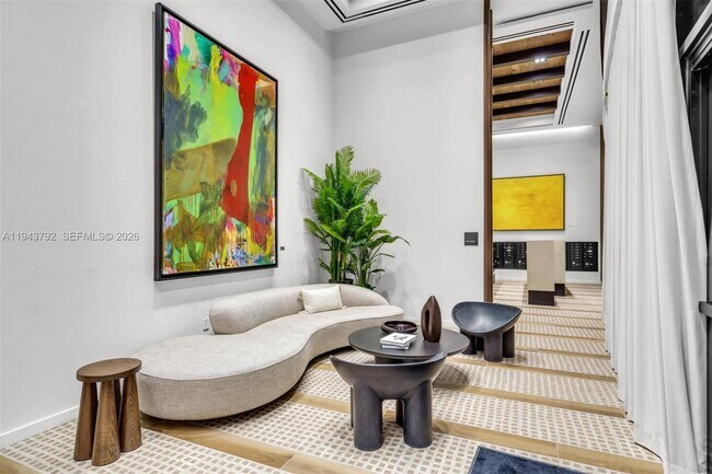 Building Photo - 225 N Miami Ave