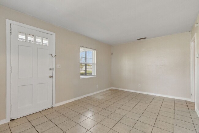 Building Photo - 3128 Rayford St