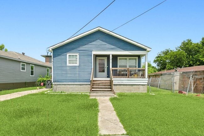 Primary Photo - 4619 Wilson Ave