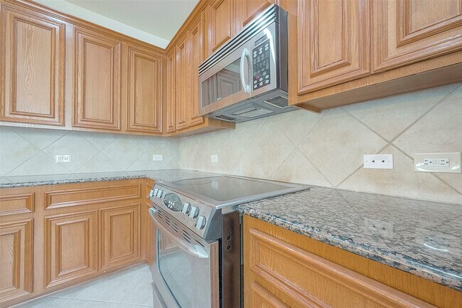 Building Photo - 1119 Palmer St