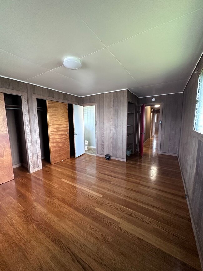 Building Photo - 123 Punahele St