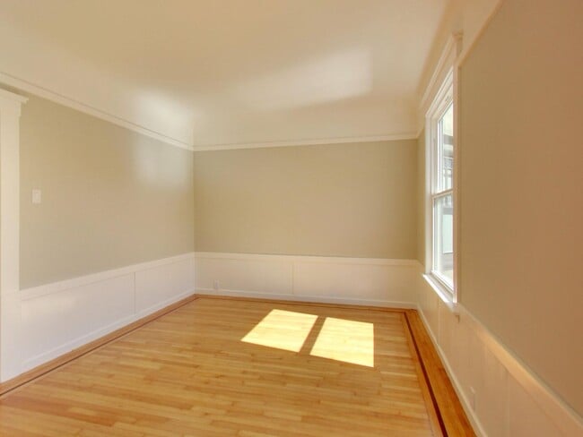 Building Photo - 1351-1353 5th Avenue (1233r)