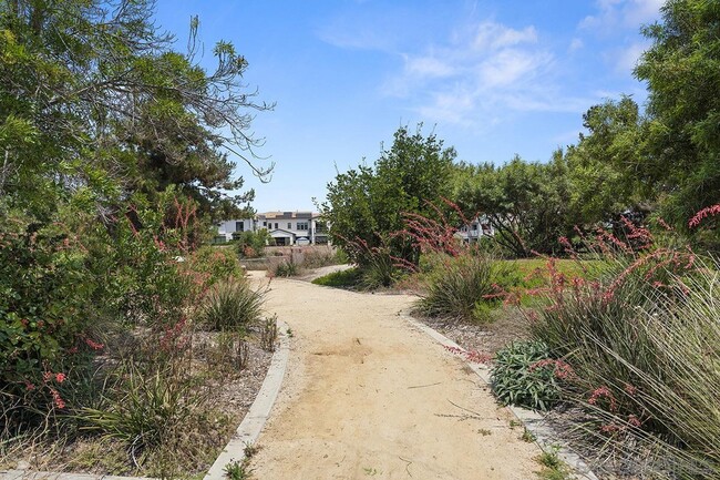 Building Photo - 13582 Hyacinth Hills Way