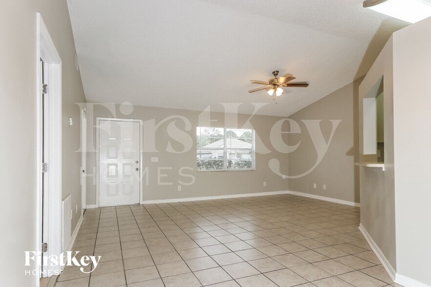 Building Photo - 1274 SW Byron St