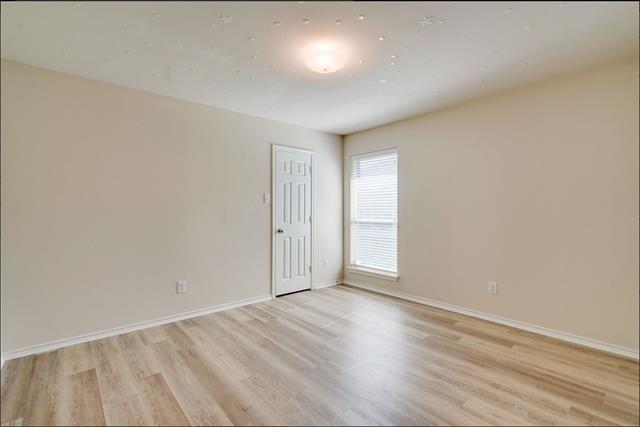 Building Photo - 5208 Brookside Dr