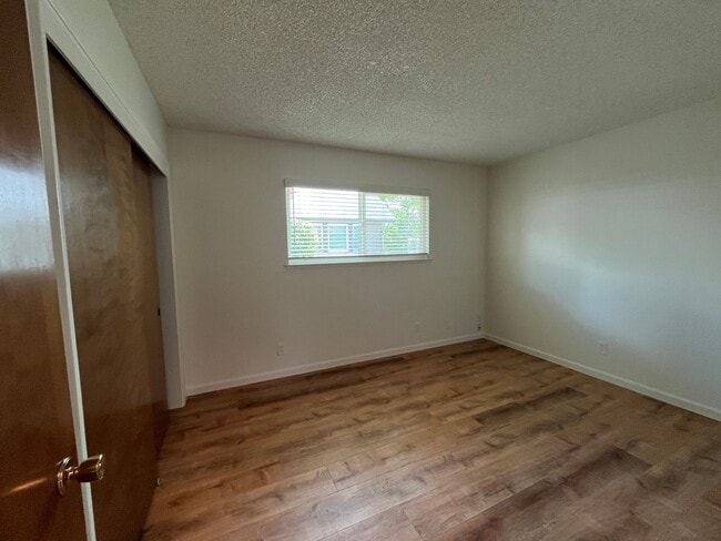 Building Photo - 6221 Casita Ave