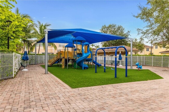 Building Photo - 12395 SW 125th Terrace