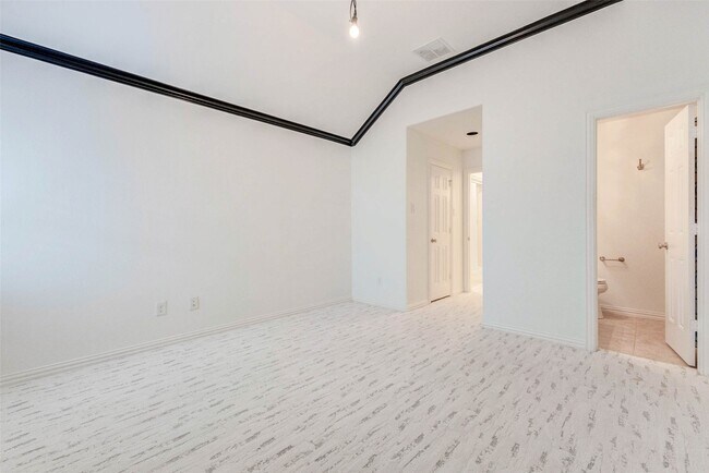 Building Photo - 12711 Waveland Bend Ln