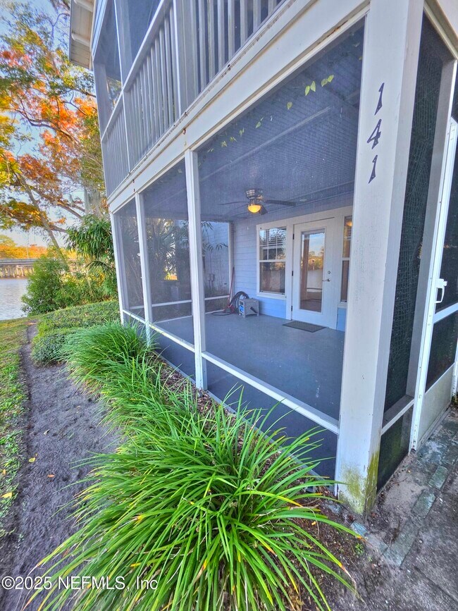 Building Photo - 3434 Blanding Blvd