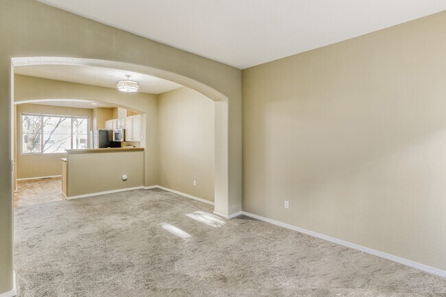 Building Photo - 14120 SW Barrows Rd