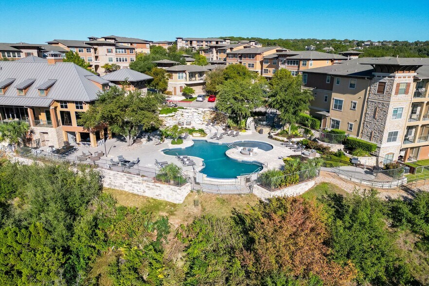 Building Photo - 6500 Champion Grandview Way