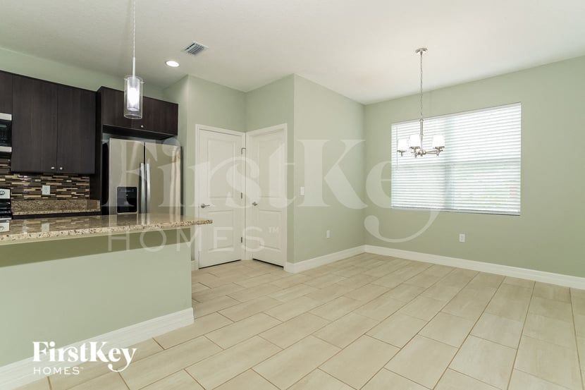 Building Photo - 642 Gull Dr